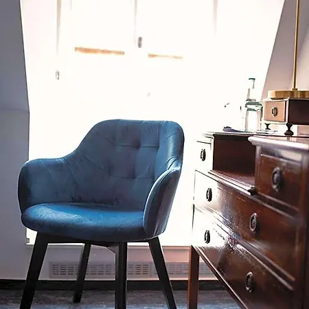 Magni Boutique Brunswick
