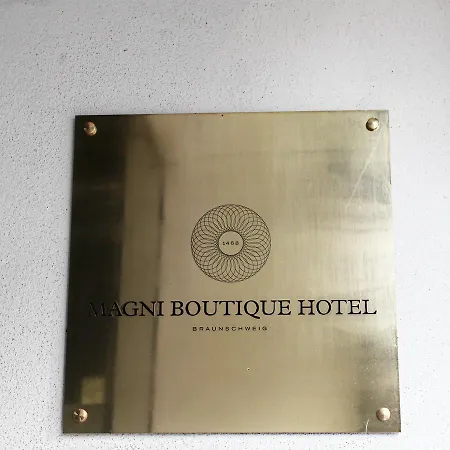Magni Boutique
